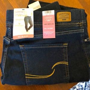 Levi’s Strauss Pull-On Skinny Jeans